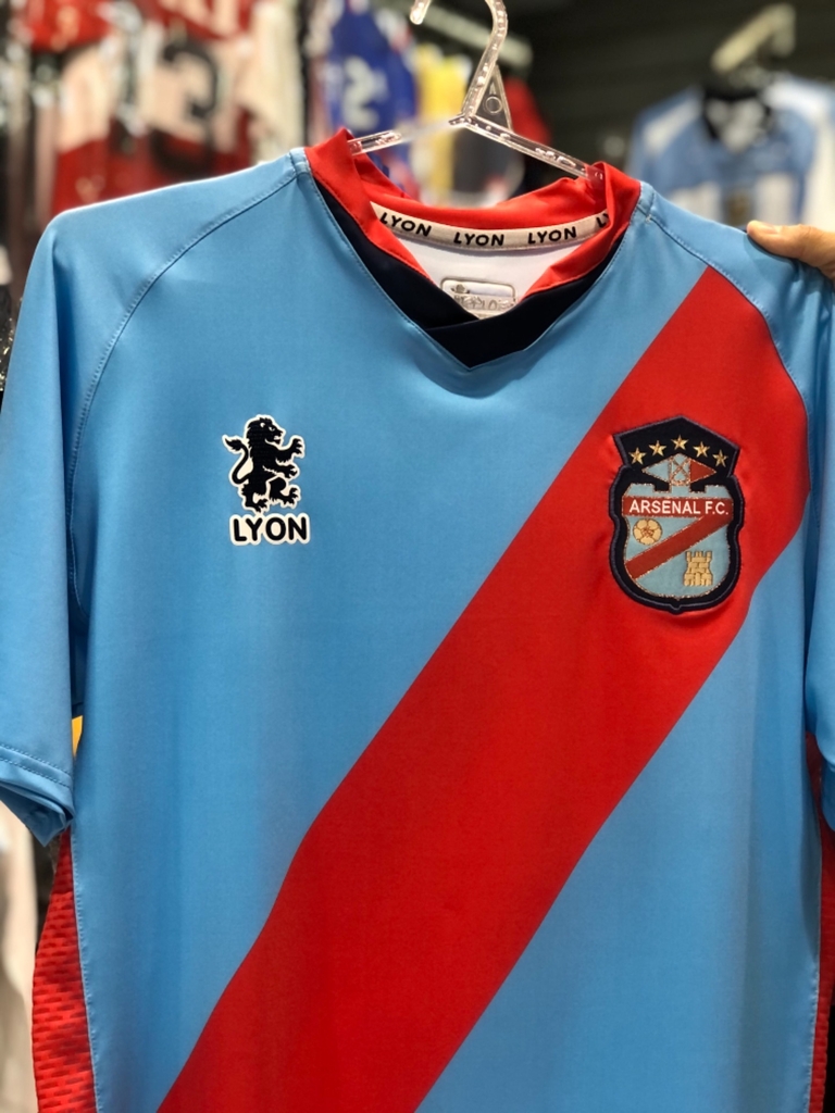 Novas camisas do Arsenal de Sarandí 2018-2019 Lyon