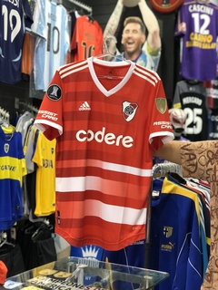 Camiseta River Plate Suplente 2023 + Número + Nombre + Parche en internet