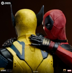 Deadpool & Wolverine DELUXE (SEÑA 30%) | Iron Studios - comprar online