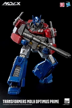 Optimus Prime MDLX | Transformers | Threezero en internet