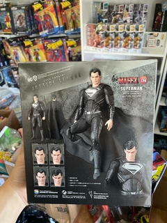 Superman (Black Suit) Zack Snyder's JL | MAFEX No.174 en internet