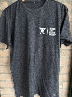 Camiseta Blacksheep - chumbo/branco