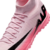 Chuteira Society Nike Zoom Mercurial Superfly 9 Academy TF Mad Brilliance Rosa e Preta, com design moderno e tecnológico, apresentando a sola com Air Zoom visível, proporcionando conforto, amortecimento e propulsão incomparáveis.