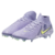 Chuteira de Campo Nike Phantom Luna II Elite FG na cor roxa e amarela, parte do United Pack. Possui cabedal Gripknit para controle aprimorado da bola em qualquer clima, Strike Zone texturizada para passes e chutes mais precisos, solado Cyclone 360 com tra