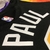 Regata Statement Edition Phoenix Suns 2022/24 Com um design arrojado em preto, com o icônico "PHX" em branco e um pôr do sol gradiente pixelizado | Tevo Sports