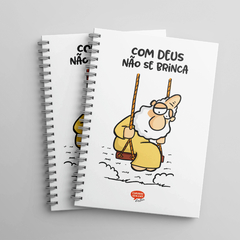 Caderno Pautado A5 Capa Dura 160 Páginas - Wire-o - Com Deus Não se Brinca - Um Sábado Qualquer - loja online