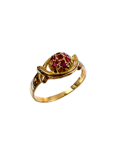 Anillo frutillita de oro para mujer de Fasano Joyeros. Somos la joyería más antigua de Rosario. Fabricamos alianzas. Vendemos y compramos oro.