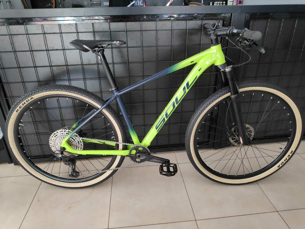 Bicicleta aro 29 quadro 15 1200 reais