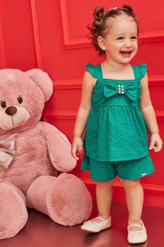 Conjunto Infanti Bata Laço e Short Verde