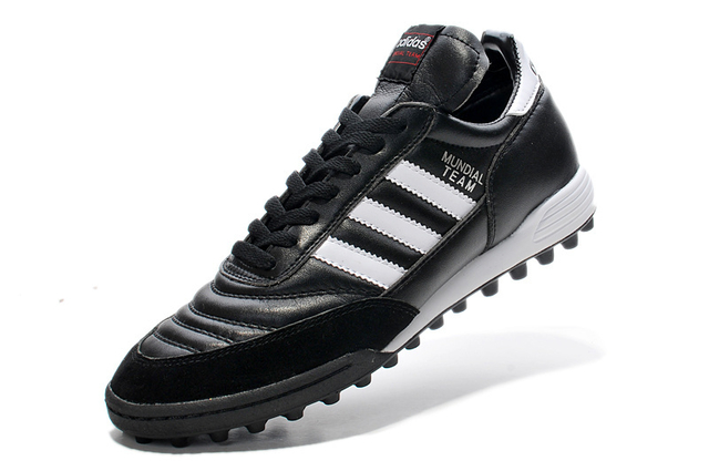 Chuteira Adidas Mundial Team - Preto/Branco