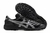 Chuteira Asics Japan Society - Preto/Cinza