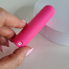 VIBRADOR BULLET REGARREGÁVEL na internet