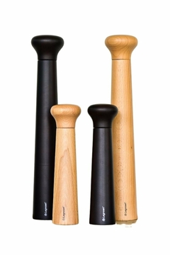4 moedores de sal e pimenta de madeira da marca Legnoart, importados da itália, modelo charapita