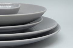 Tigela De Porcelana Redonda 16 x 6,5cm 580Ml Shale Cinza Rak Porcelanas - comprar online