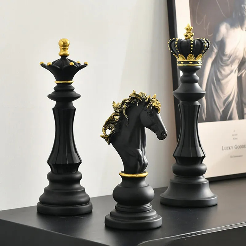 Estatuetas Rei, Rainha E Cavalo - Peças decorativas De Xadrez - Decoração  Cor:Branco