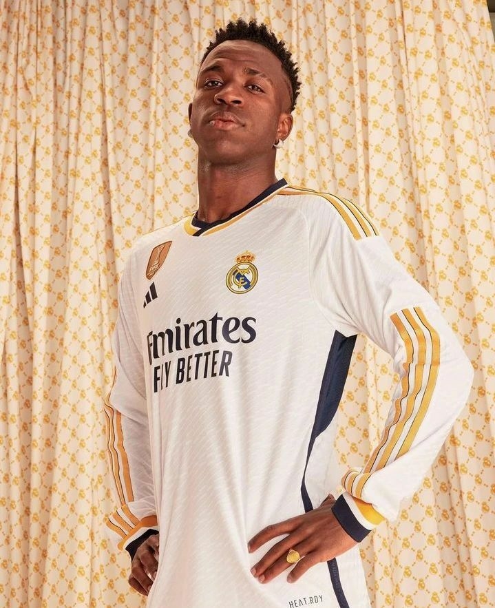 Camisa Manga Longa Adidas Real Madrid Home 2023/24