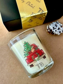 Vela aromática 60G + caixa e cinta - Tudo Brincadeira - Candle