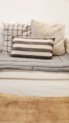 Pillow GRIS / OFF WHITE - tienda online