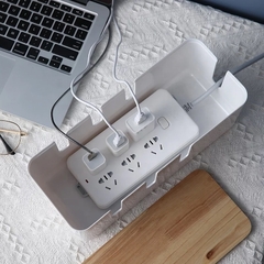 MINI ORGANIZADOR PLASTICO PARA CABLES CON TAPA DE BAMBU -KRAGLIN- - Ay Que Amor