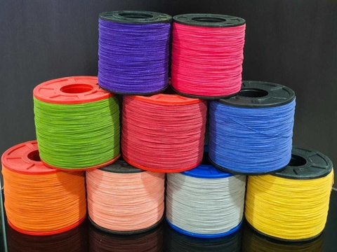 1 LINHA NYLON C/ 3000 JDS P/ PIPAS E ETC ( SEM CORTANTE )