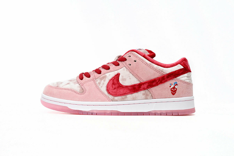 Nike Dunk Low SB 'Valentine's Day' x StrangeLove