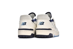 New Balance 550 'White Navy' x Rich Paul en internet