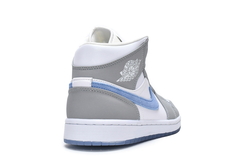 Air Jordan 1 Mid 'Wolf Grey Aluminum' - comprar online