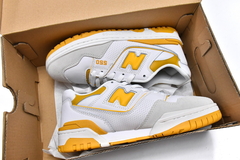 New Balance 550 'Varsity Gold' - comprar online