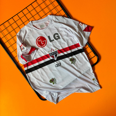 CAMISA RETRO SÃO PAULO 2006 PERSONALIZAÇÃO JOVEM CORREIA - Pedrin: personalizações exclusivas