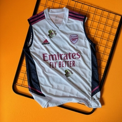 KIT DE TREINO ARSENAL HOME 23-24 BRANCO PERSONALIZAÇÃO ARANHA REGATA + SHORTS