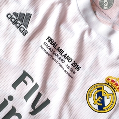 Retro Real Madrid manga longa Away 16/17 todos os patches - Torcedor Adidas Masculina - Roxo - (cópia)