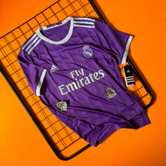 RETRO REAL MADRID 98/99 PRATEADA - (cópia) - Pedrin: personalizações exclusivas