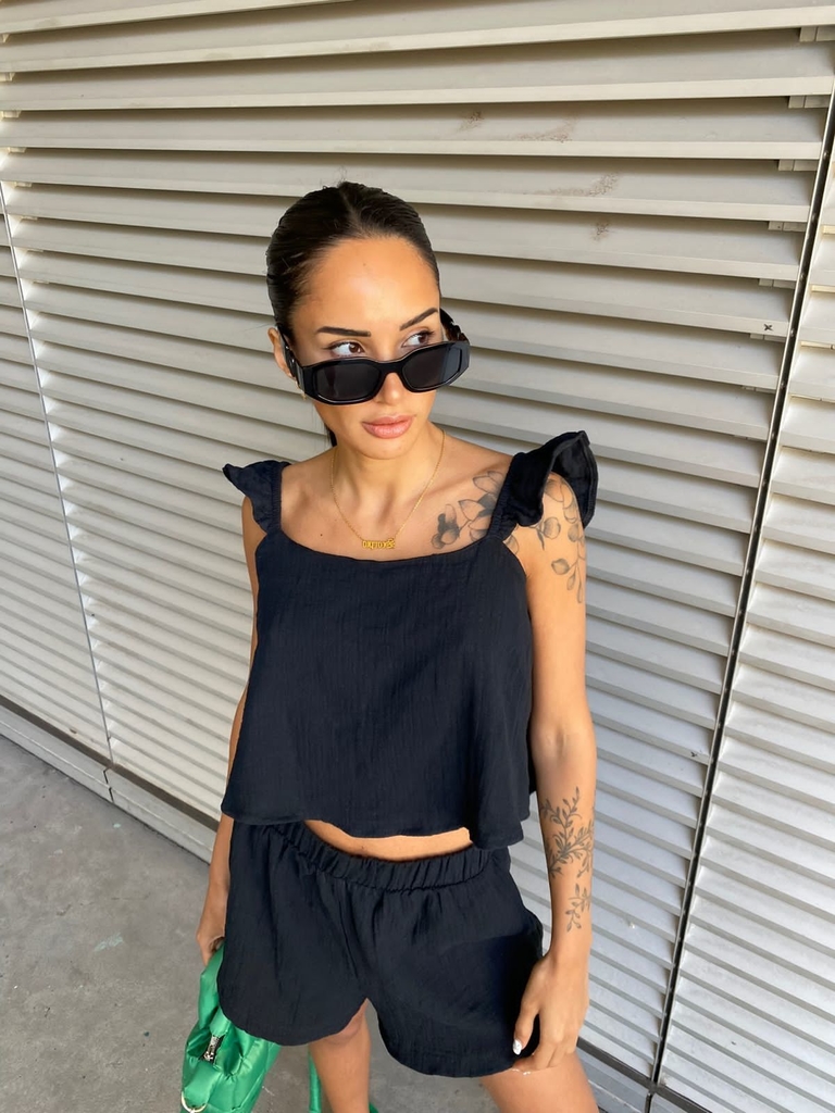 Short lino negro Comprar en Lupeshi