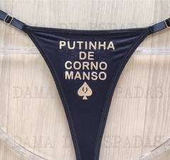 Calcinha preta PUTINHA DE CORNO MANSO com estampa Nº 60 dourada.