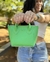 Bolsa Menininha Verde - Compacta e Prática com Zíper - Stillus Nalva Fashion - Invista em Qualidade, Invista em Você! 