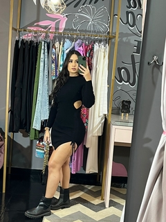 Vestido Duda Tubinho com Fenda Tricot com Manga - Preto no - loja online