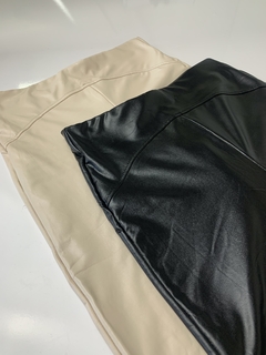 Calça em Material Sintético Preto P - La Bessa 