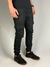 Calça jogger em sarja masculina com bolsos cargo preta - comprar online