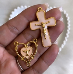 Kit Entremeio e Crucifixo Nossa Senhora Aparecida Dourado Adulto Coração - comprar online