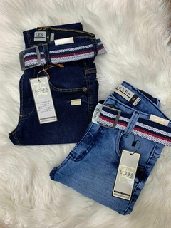 Calça Jeans Para Meninos Com Cinto e Regulador na Cintura Infantil - 1 ao 16 Anos - comprar online