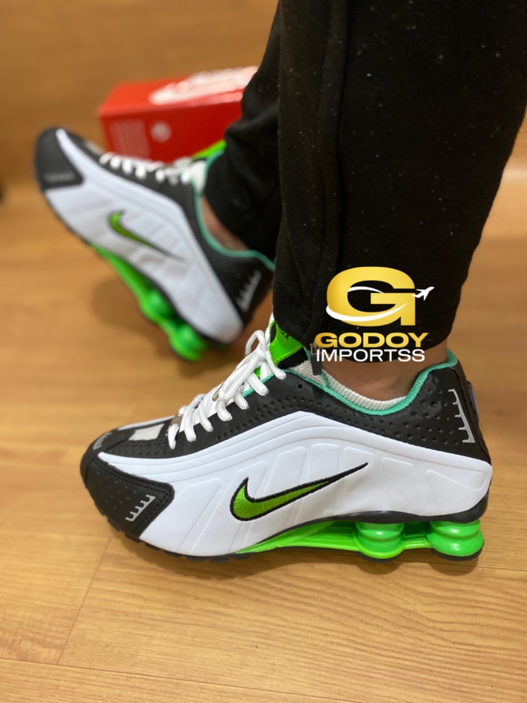 Nike Shox R4 - Comprar em Godoy.Importss
