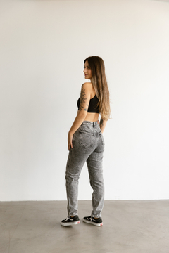 Calça Mom Jeans Angeles Preta - Mooze