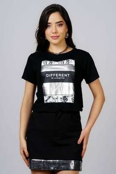 Imagem do Tshirt - Different