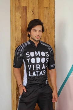 Camisa ciclismo preta Somos todos vira-latas! - comprar online