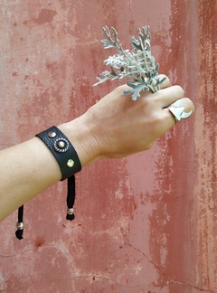 PULSERA NEGRA - comprar online