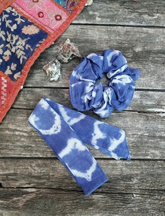 SCRUNCHIE SHIBORI AZUL - comprar online