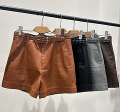 Short couro Eco - comprar online