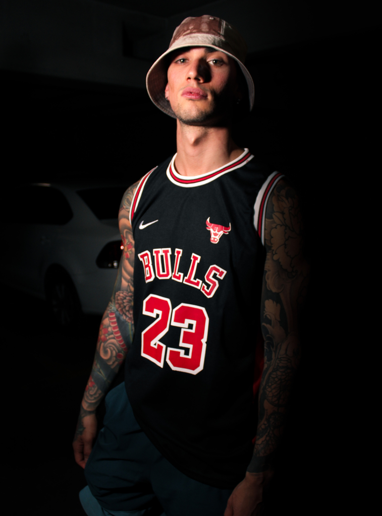 Camiseta Bulls Negra 23 Jordan Casa Desport