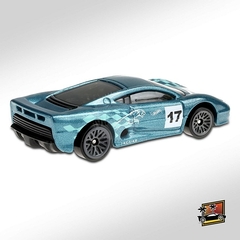 Hot Wheels - JAGUAR XJ220 - GHC34 - comprar online