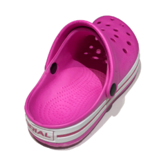 Zueco de goma tipo Crocs Drial